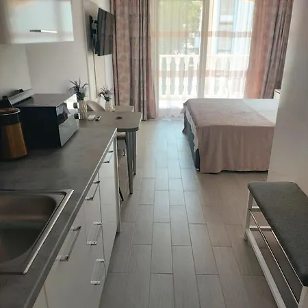 Lux Studio Valencia Gardens Apartmán *